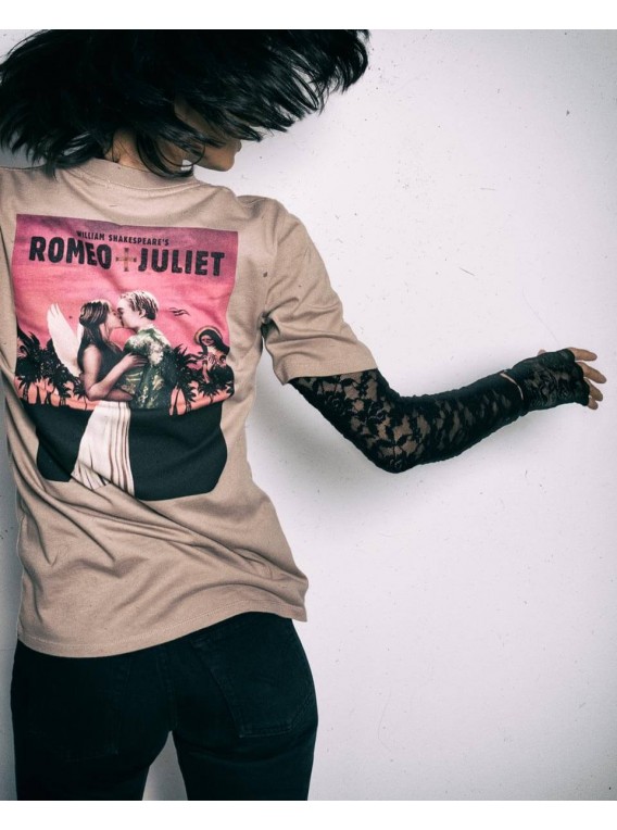 Camiseta Unisex "Tragic Romance" ©Romeo y Julieta