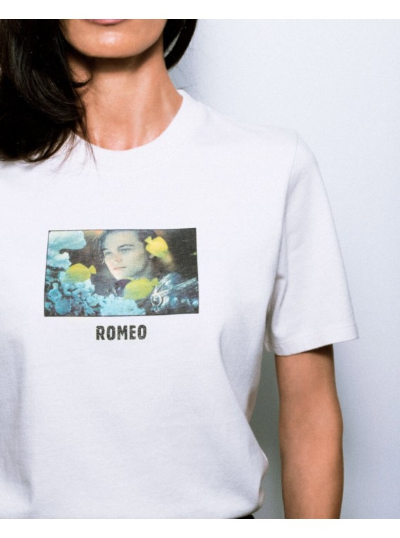 Camiseta Unisex Cruda "Oh! Romeo" ©Romeo y Julieta